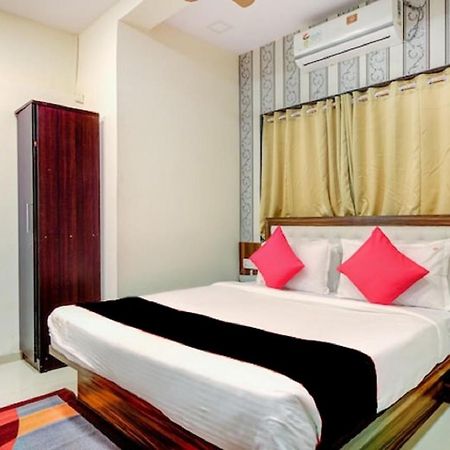 Hotel De Classico Juhu Мумбаи Экстерьер фото