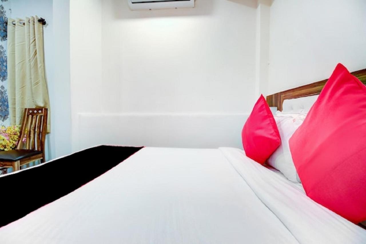 Hotel De Classico Juhu Мумбаи Экстерьер фото